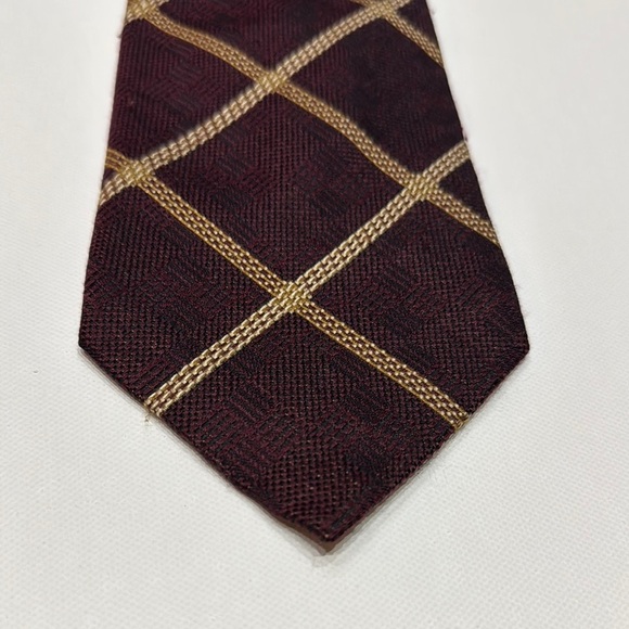 Vintage Boss Hugo Boss Burgundy and Gold Men's Tie - Picture 2 of 7